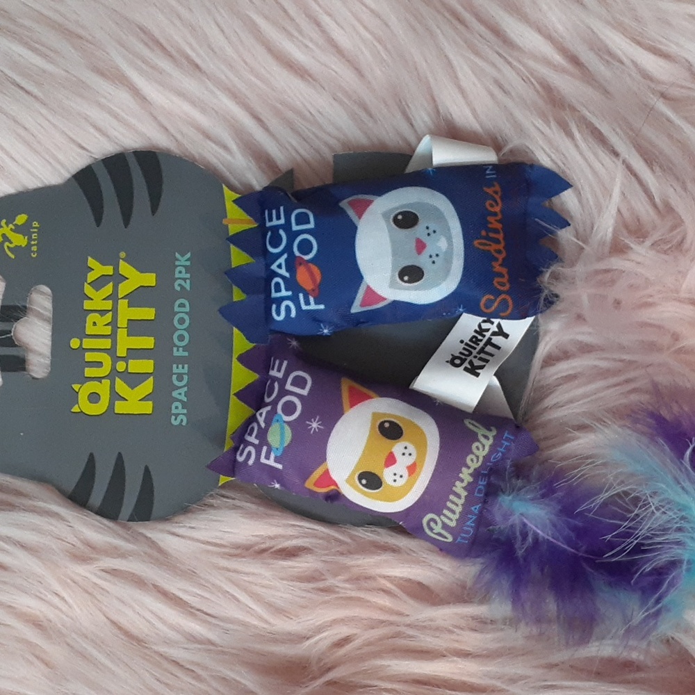 Brand New QUIRKY KITTY Cat Toy- 2CT.